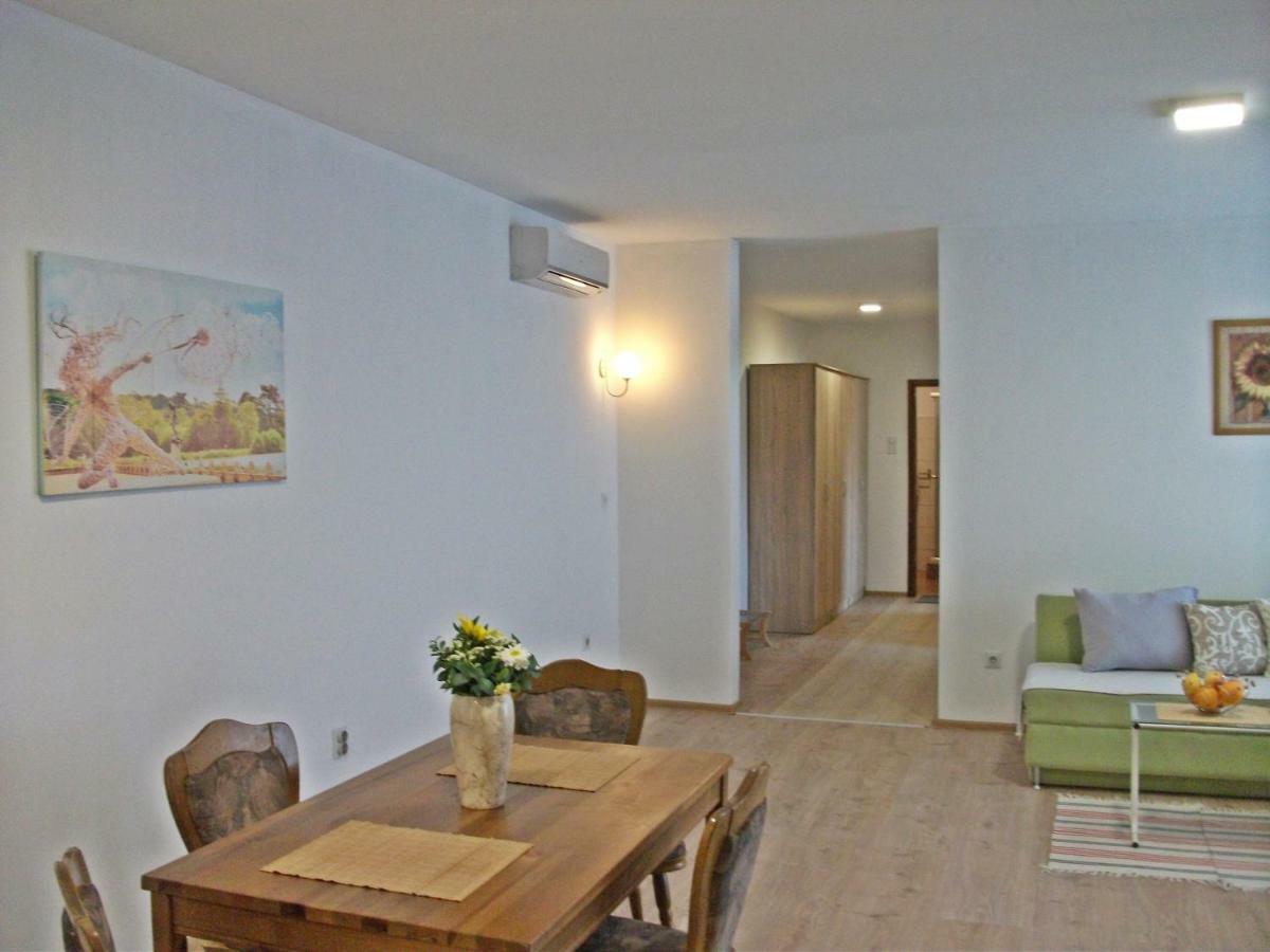 Apartmani Sunflower 스렘스키카를로브치 외부 사진